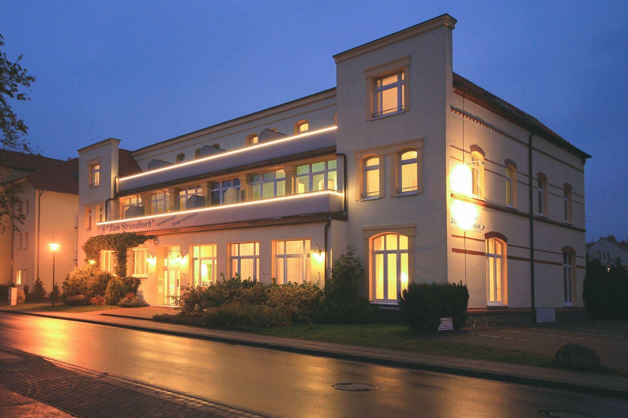 Appartementhaus Zum Strandkorb Ostseebad Kühlungsborn Exterior foto